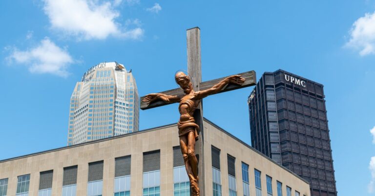 Donald-Trump-Pittsburgh-Carnegie-Mellon