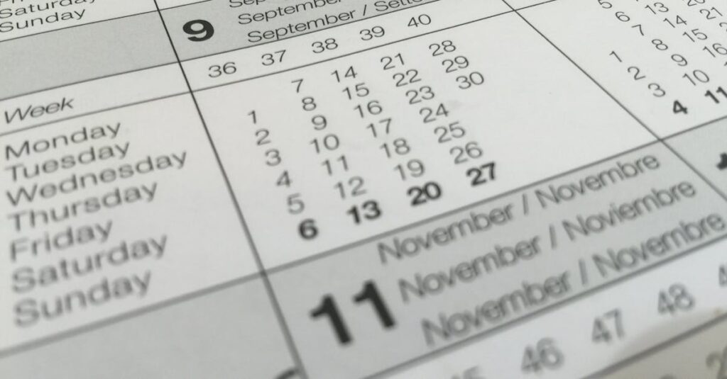 Illustration de Jours fériés : vers une refonte du calendrier français ? French-flag-calendar