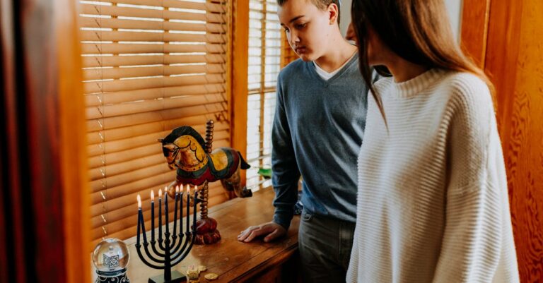 Illustration de Ados juifs débarqués : la France exige des explications à Vueling Jewish-teenagers-Vueling-flight