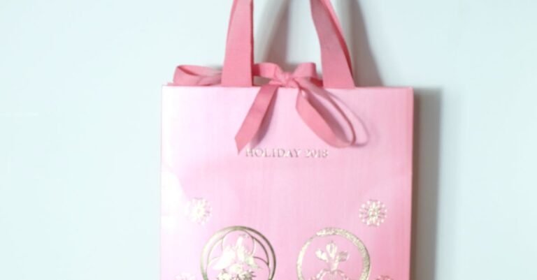 Illustration de LVMH: Marges Résilientes Malgré un Recul des Ventes au S1 2025 LVMH-luxury-goods