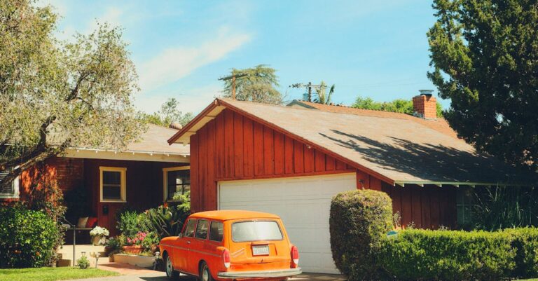 Illustration de Los Angeles : 30 blessés après qu'une voiture a foncé dans la foule Los-Angeles-car-incident