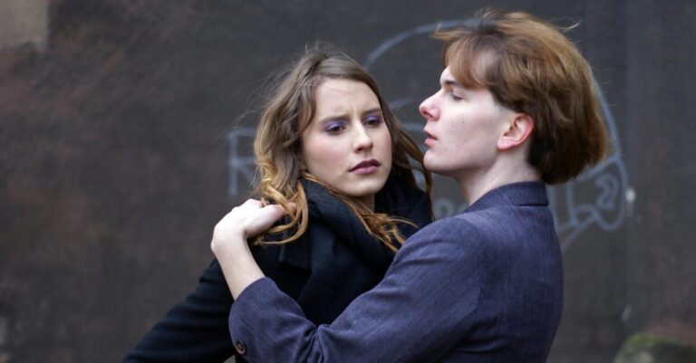 Illustration de Macron-Retailleau: une "cohabitension" à l'Élysée Macron-Retailleau-tension