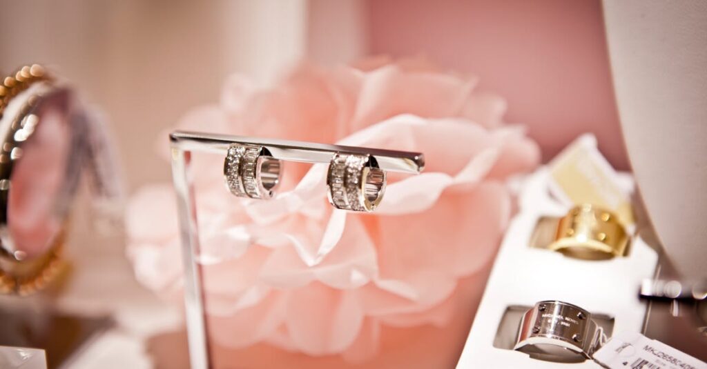 Illustration de Le Diamant Rose de Marie-Antoinette: Un Record en Contexte Marie-Antoinette-pink-diamond