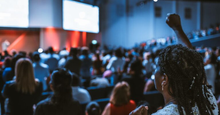 Illustration de Najat Vallaud-Belkacem à la Cour des comptes: Moscovici défend sa nomination Pierre-Moscovici-speech