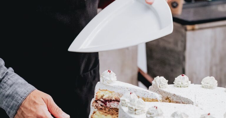 Illustration de Affaire Dati-Ghosn : Peu de preuves de prestations Rachida-Dati-Carlos-Ghosn