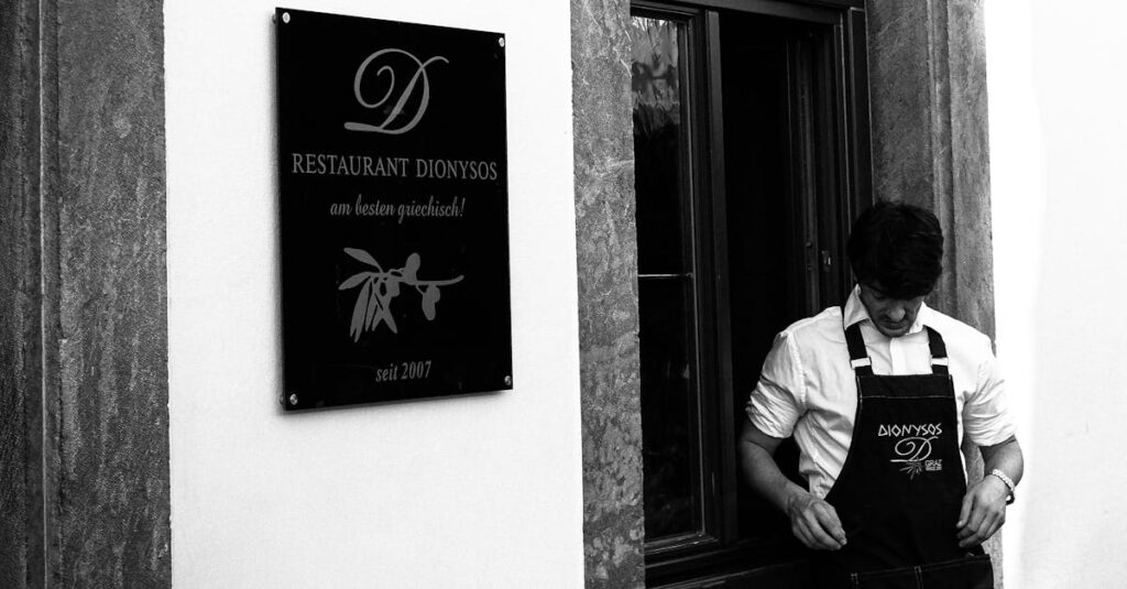 Illustration de Stéphane Maquaire, ex-Carrefour, nommé PDG du Club Med Stephane-Maquaire-business