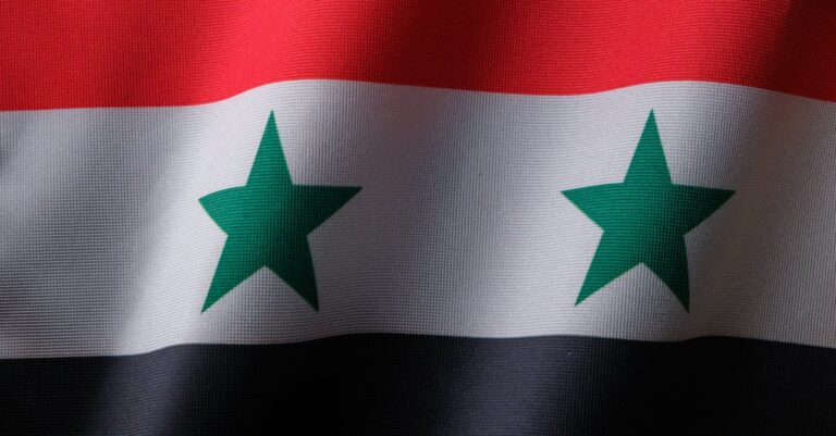 Illustration de Syrie : Les États-Unis retirent HTC de la liste terroriste Syria-new-government