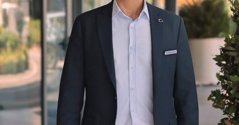 Illustration de Full Corporate Bullshit : Le dico illustré des mots de l'entreprise business-corporate-meeting