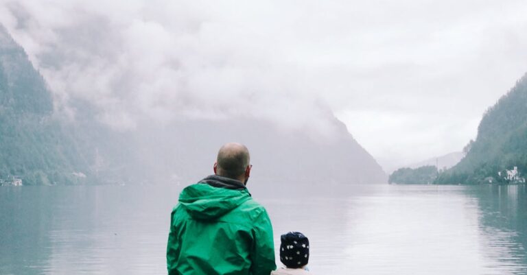 child-waiting-water-Goma-Congo