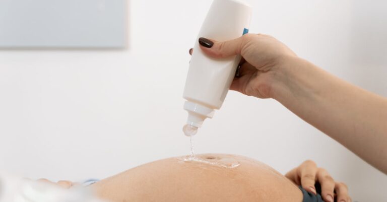 Illustration de Maladies cardiaques : Dépistage innovant par IA et échographie heart-ultrasound-AI