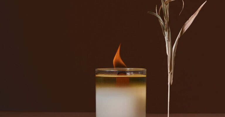 Illustration de Psoriasis après épilation : un institut en justice hot-wax-burn