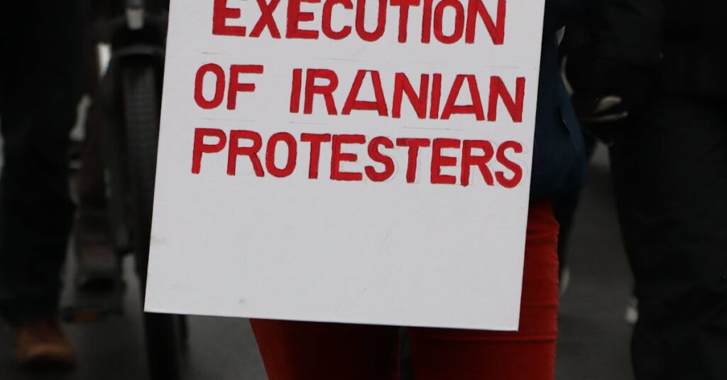Illustration de Iran : Deux membres du MEK exécutés pour rébellion armée iran-execution-mehtdi