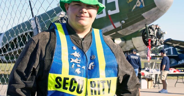 Illustration de Avion détourné à cause d'un SMS «RIP» : fausse alerte à Dallas plane-security-incident