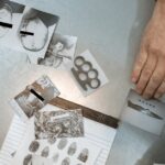 police-officer-attack-knife