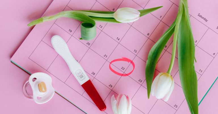 Illustration de Dépakine : baisse des prescriptions, nouvelles inquiétudes pregnant-woman-medicine