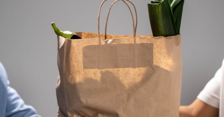 Illustration de Rafah: Tirs Mortels Près d'un Centre d'Aide Alimentaire rafah-food-aid