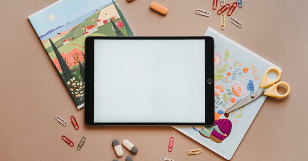 Illustration de Lecas Industries : licenciements et PSE suspendu, salariés sans revenus school-supplies-notebooks