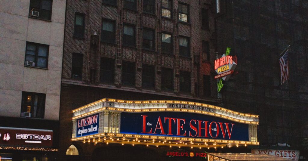Illustration de Fin du Late Show de Stephen Colbert en 2026 : CBS évoque des raisons financières stephen-colbert-late-show