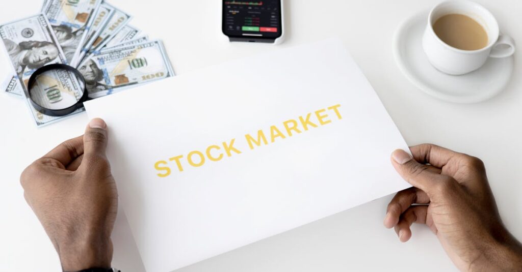 Illustration de CAC 40 : Résilience malgré Trump, Eutelsat brille stock-market-trading-1
