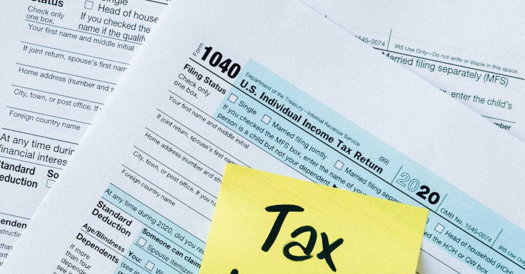 Illustration de Impôts 2024 : Nouveautés et dates clés à ne pas manquer tax-declaration-form-2-1