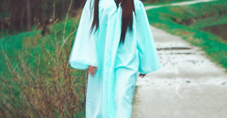 woman-changing-career-path