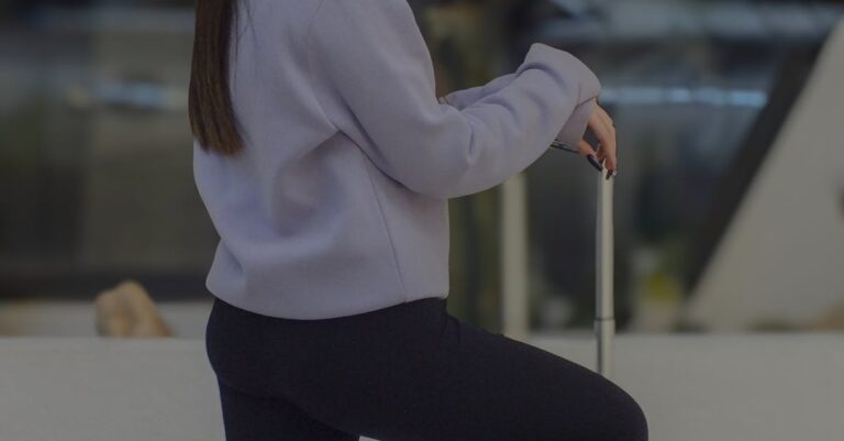 Illustration de Jeunes expatriés : le défi du retour au bercail young-expat-suitcase