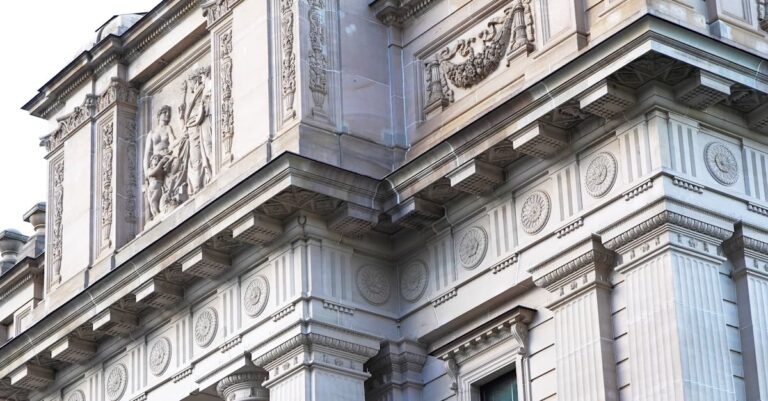 Australian-parliament-building