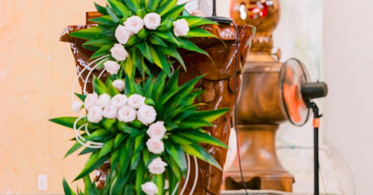 Donald-Trump-podium-speech