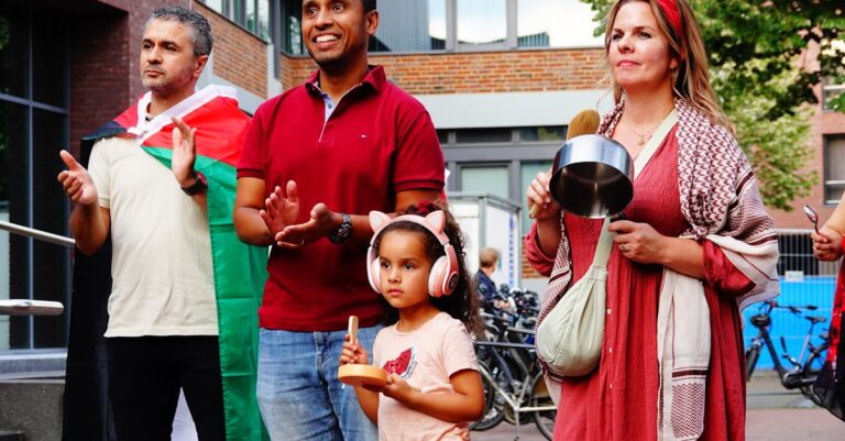 Illustration de Gaza : Déni israélien sur la malnutrition, l'ONU alerte famine Gaza-famine-children