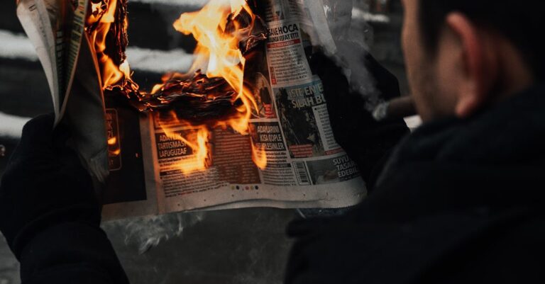 Illustration de Huda Beauty: Vague de boycott après des propos antisémites Huda-Kattan-controversy