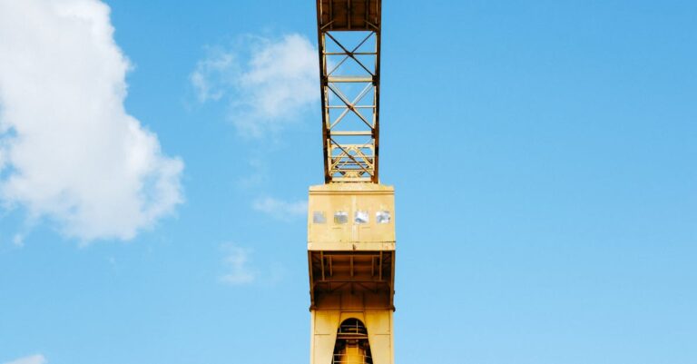 Illustration de Nantes : polémique autour d'un terrain d'accueil de Roms à Doulon Nantes-Doulon-construction