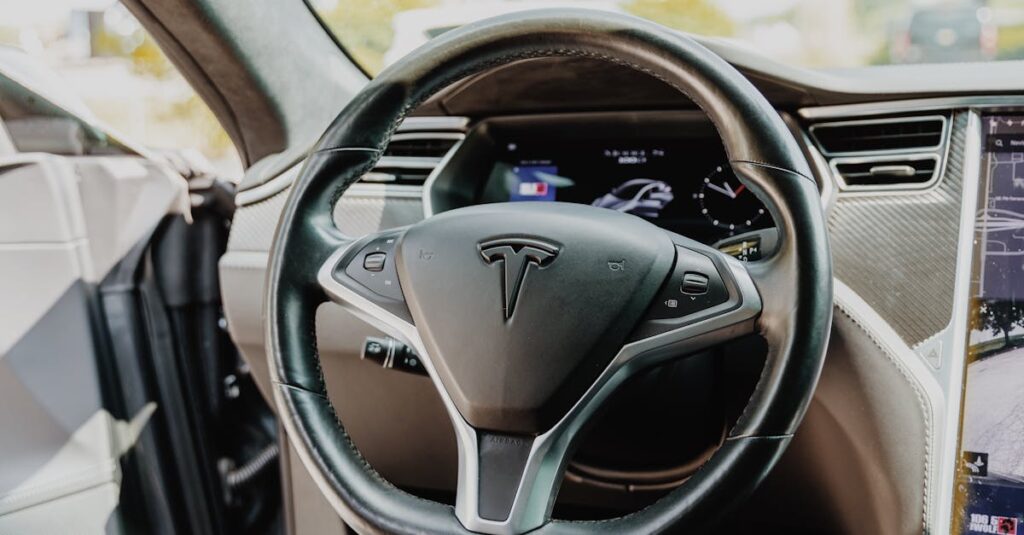 Illustration de Tesla jugé responsable dans un accident mortel d'Autopilot Tesla-Autopilot-accident