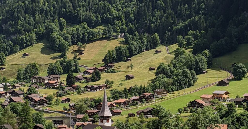 Illustration de Verbier face à la Lex Weber : un défi immobilier durable Verbier-Swiss-Alps-chalet