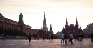 Illustration de Poutine silencieux après le sommet Trump : impasse en Ukraine Vladimir-Putin-Kremlin-Moscow