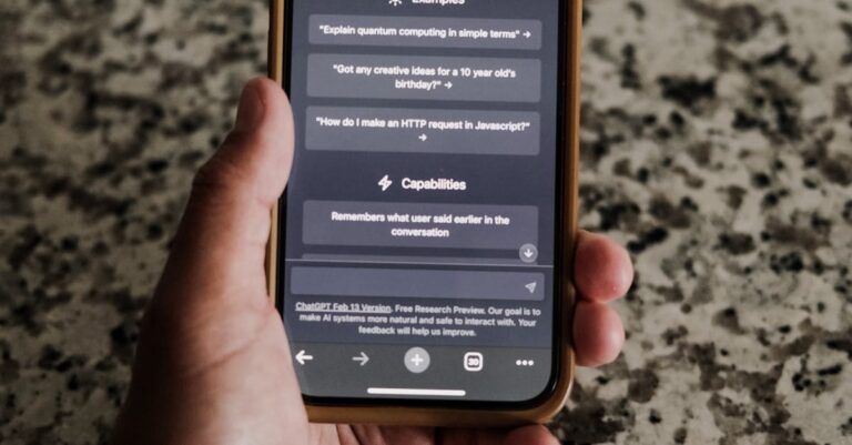 Illustration de GPT-5 : Déception des utilisateurs face à la perte de convivialité de ChatGPT chatgpt-interface