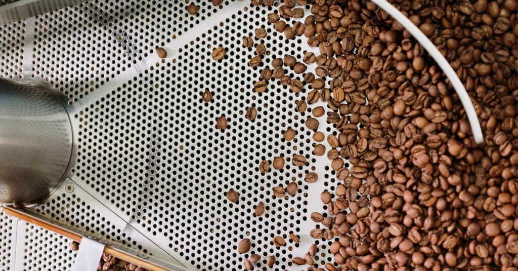 Illustration de Keurig Dr Pepper acquiert JDE Peet's et se scinde en deux géants coffee-beans-production