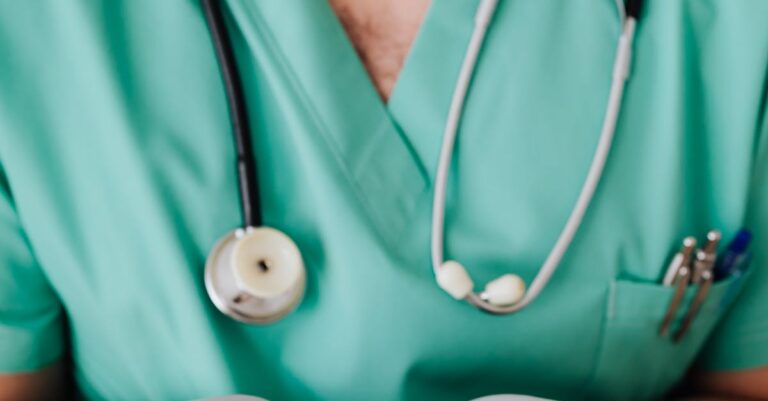 Illustration de Hausse des franchises médicales : ce qui va changer medical-costs-increase