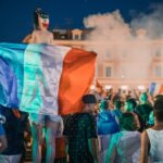 protest-crowd-french-flag