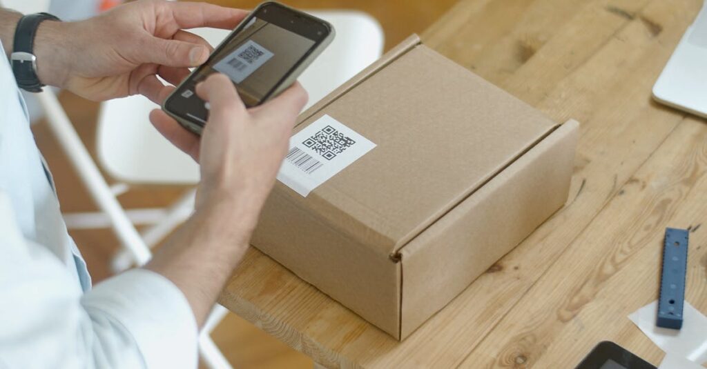 Illustration de «No, merci !» : l'appli anti-Trump pour boycotter l'US smartphone-scanning-barcode