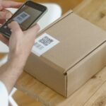 smartphone-scanning-barcode