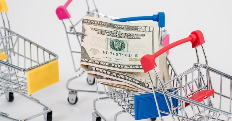 Illustration de Inflation US stable en juillet : la Fed vers une baisse de taux ? stock-market-inflation-1