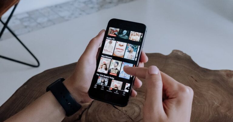 Illustration de Kick.com lève le blocage de la chaîne « jeanpormanove », l'Arcom réagit streaming-platform-moderation