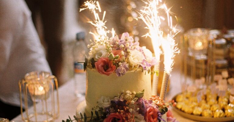 Illustration de Bertelsmann: La famille Mohn reprend les rênes du géant des médias Bertelsmann-Party-Berlin