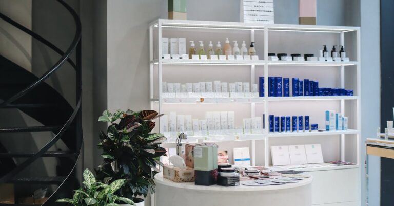 Biocoop-store-exterior-organic-products