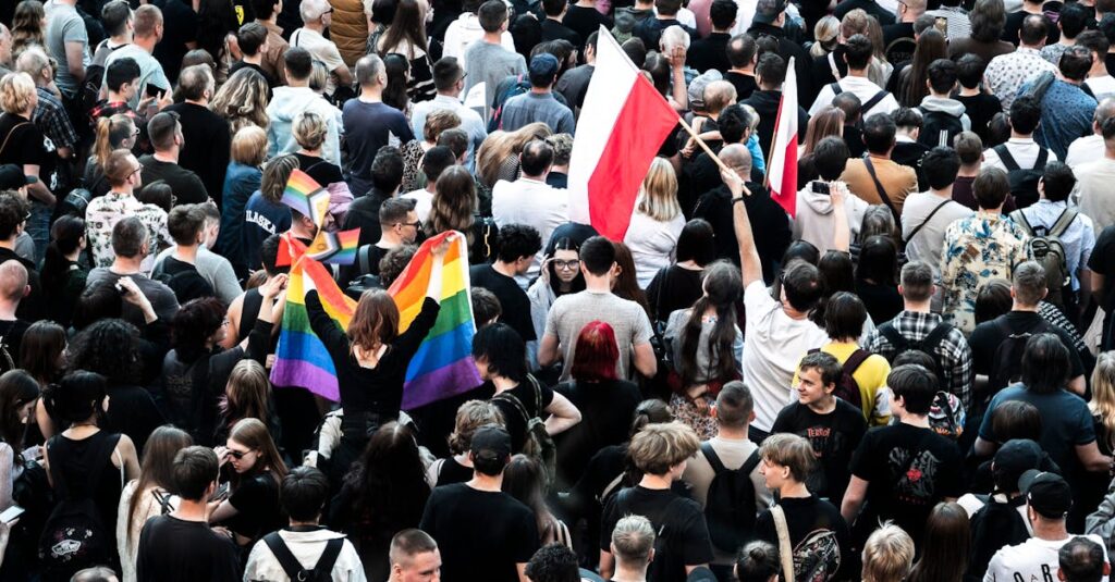 Illustration de Brest : 1 500 personnes manifestent contre l'extrême droite violente Brest-protest