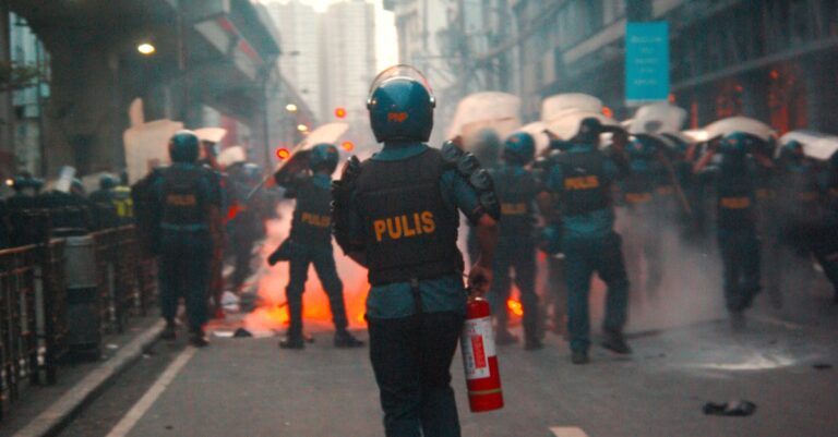 Illustration de Nouvel affrontement sanglant dans une prison en Équateur : 17 morts Ecuador-prison-riot