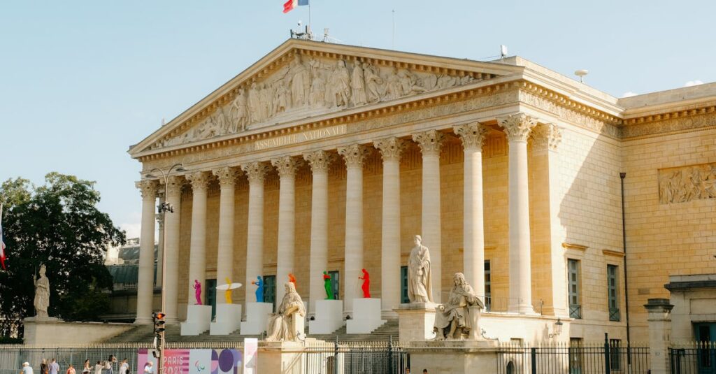 Illustration de Budget 2026 : Braun-Pivet vise 35-36 Mds€ d'économies French-Assemblee-nationale