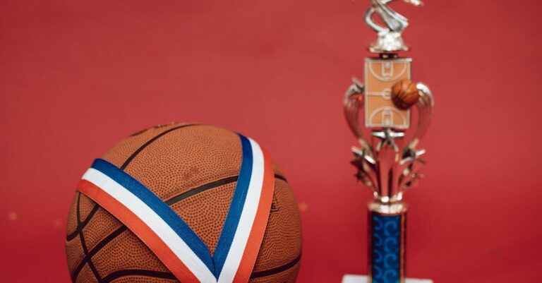 Illustration de L'Allemagne championne d'Europe de basket pour la 2e fois ! German-basketball-team-celebration