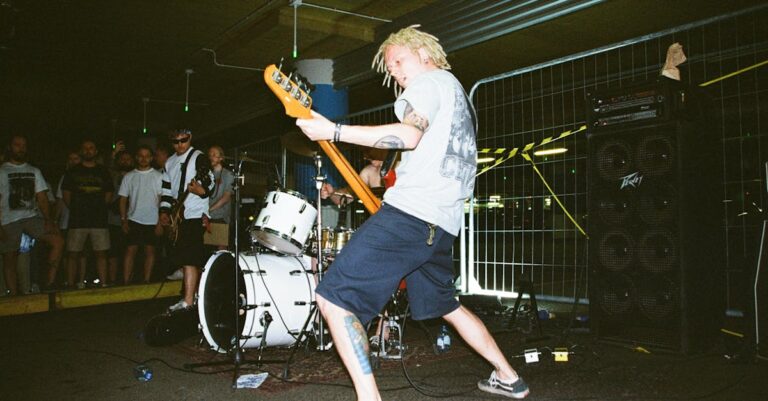 Illustration de Intervision : Poutine relance le concours face à l'Occident Intervision-Russia-stage