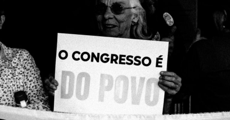 Illustration de Bolsonaro condamné à 27 ans de prison pour tentative de coup d'État Jair-Bolsonaro-Brasilia